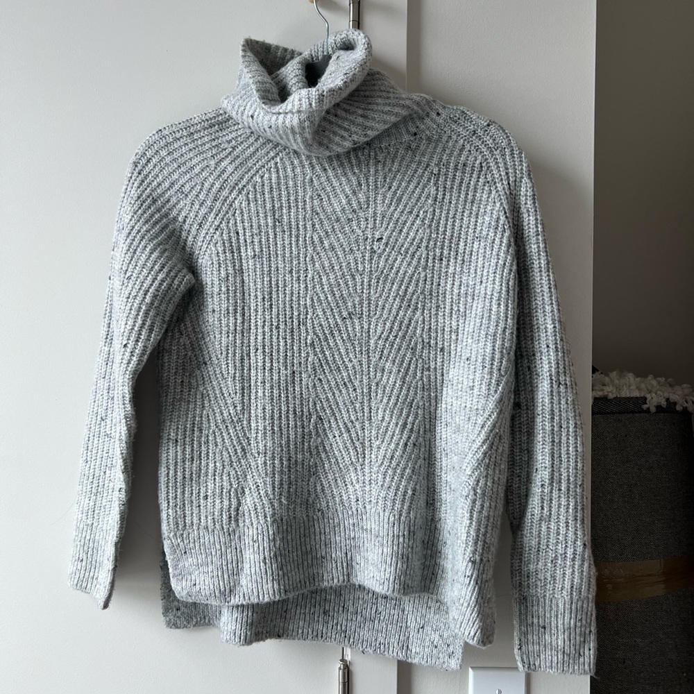 Madewell turtle neck